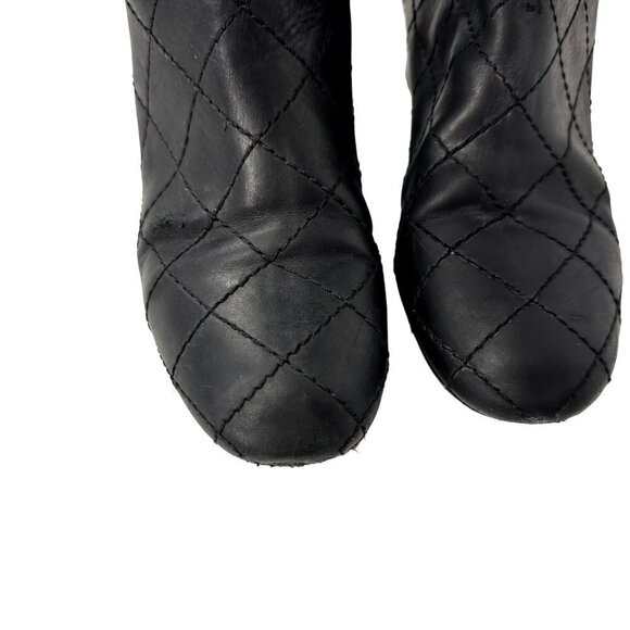 ✨ Chanel Quilted Leather Riding Boots – Size 38.5 (US 8) - Picture 4 of 17